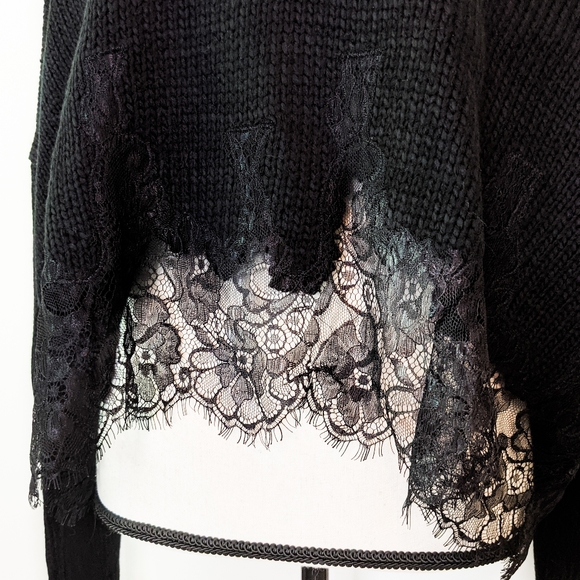 🌟LAST 1🌟NWT Storia Black Lace Hem Sweater - Picture 3 of 5